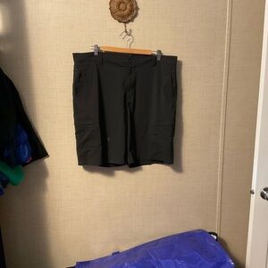 Chaps Men's Dark Cargo Shorts